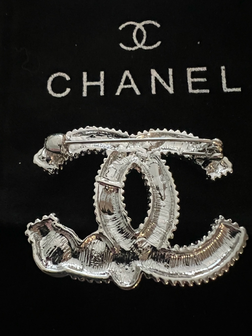 CHANEL Black Enamel Double-C Brooch with Faux Pearls - Picture 5 of 7
